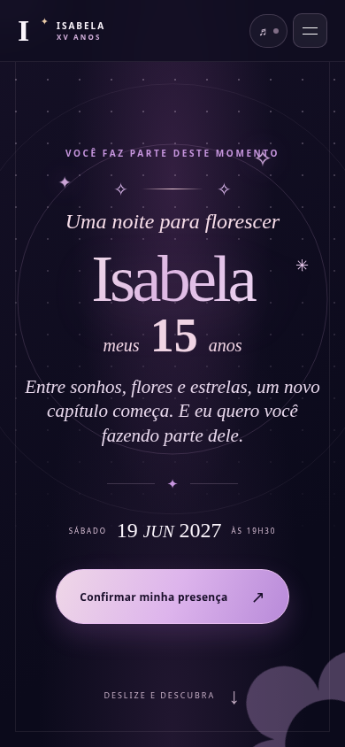 Captura real do convite premium de 15 anos, com layout floral